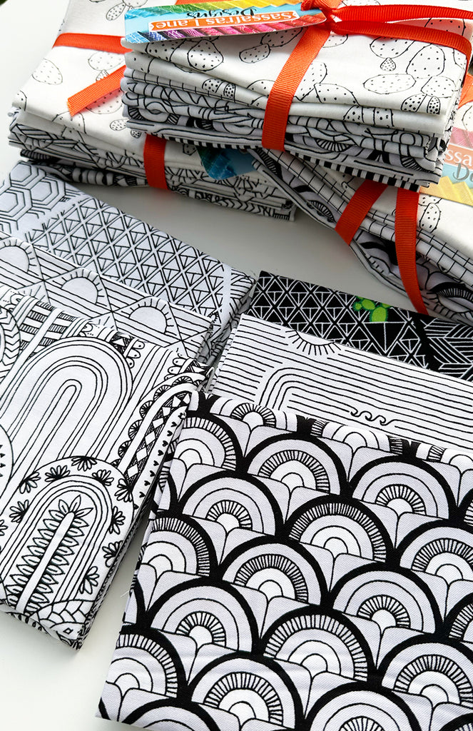 Black & White Fat-Quarter Bundles