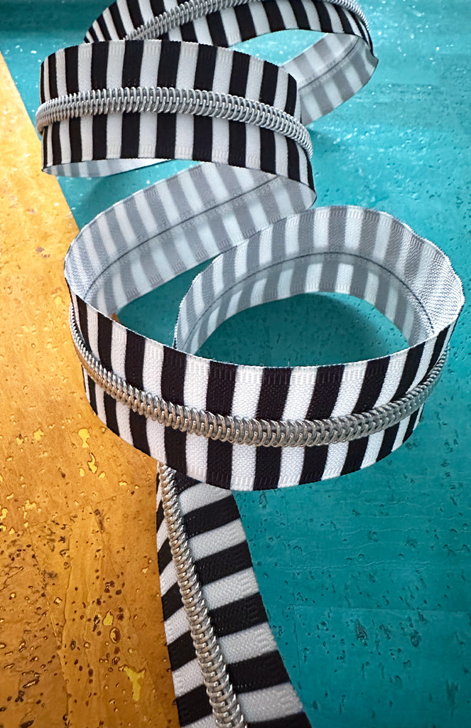 Wide Black Stripe Zipper Tape with Nickel teeth