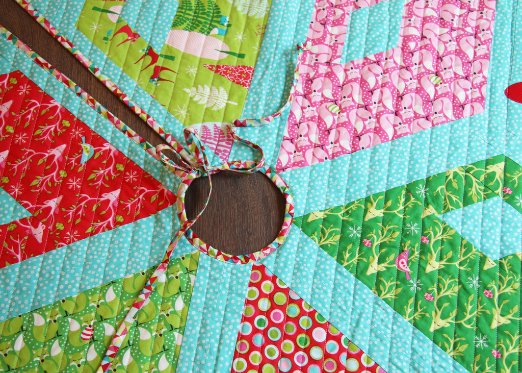 Kringle Crossing Tree Skirt & Table Topper Pattern