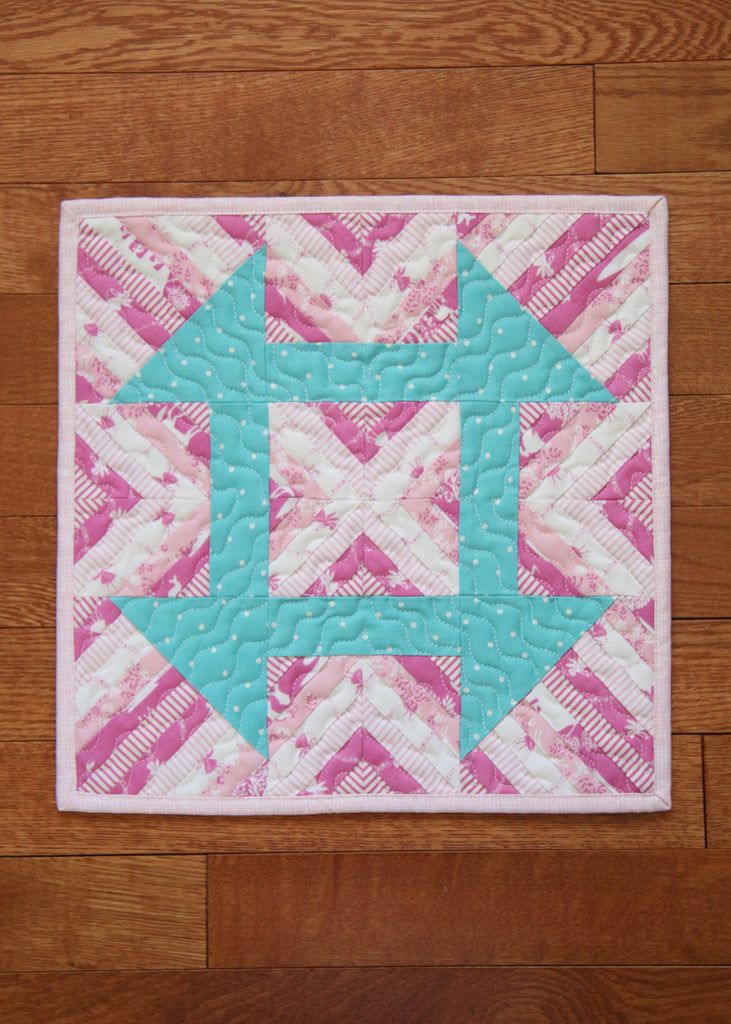 Mini Churndash Court Quilt Pattern