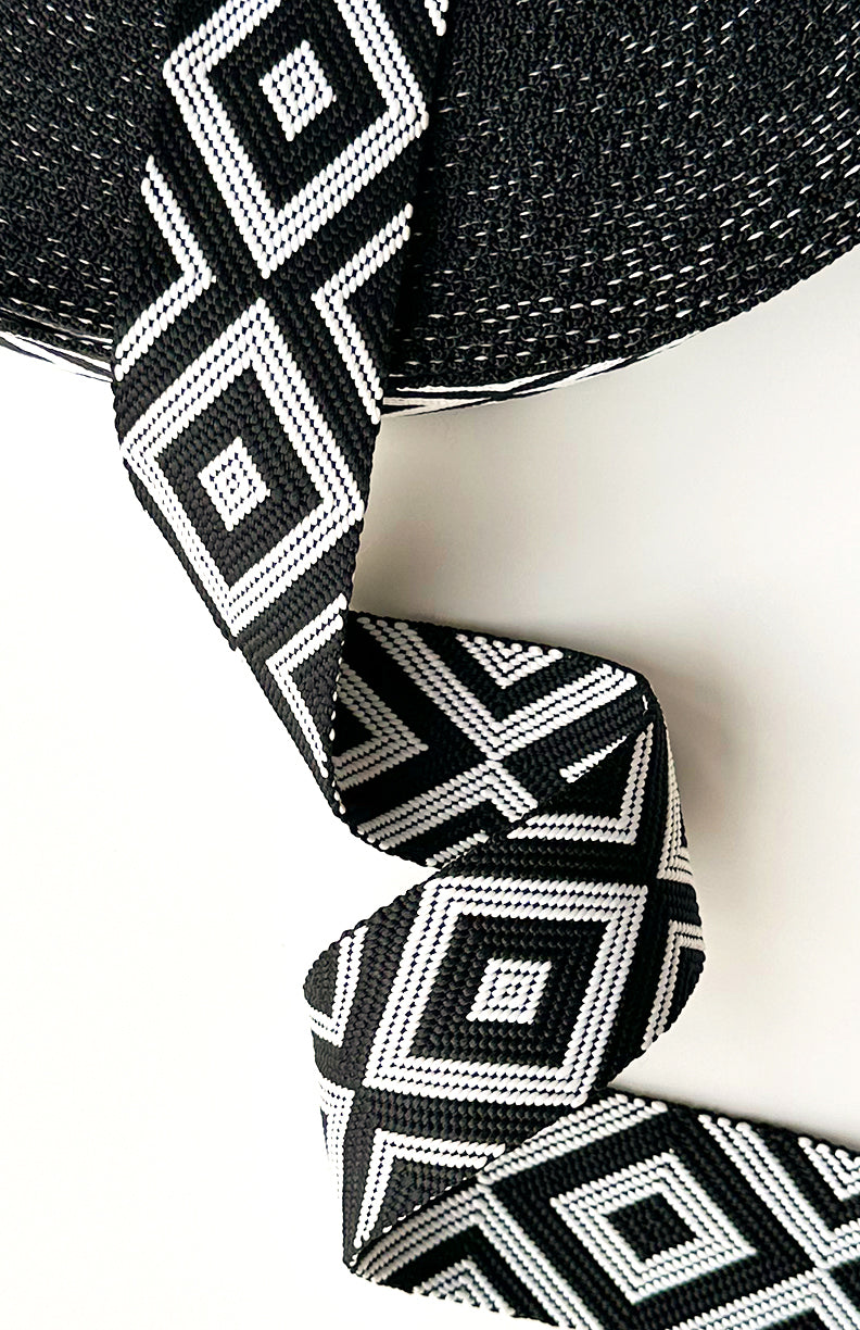 Black & White Big Diamonds - 2in Handle Webbing